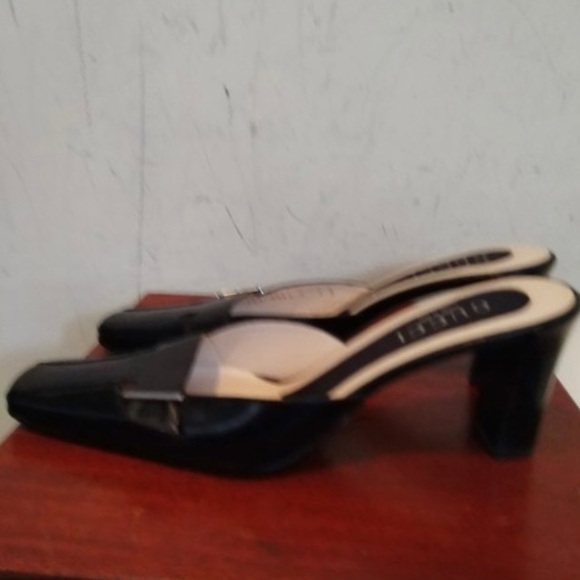 💋💋💋Gucci Mules!💋💋💋 - Picture 3 of 9